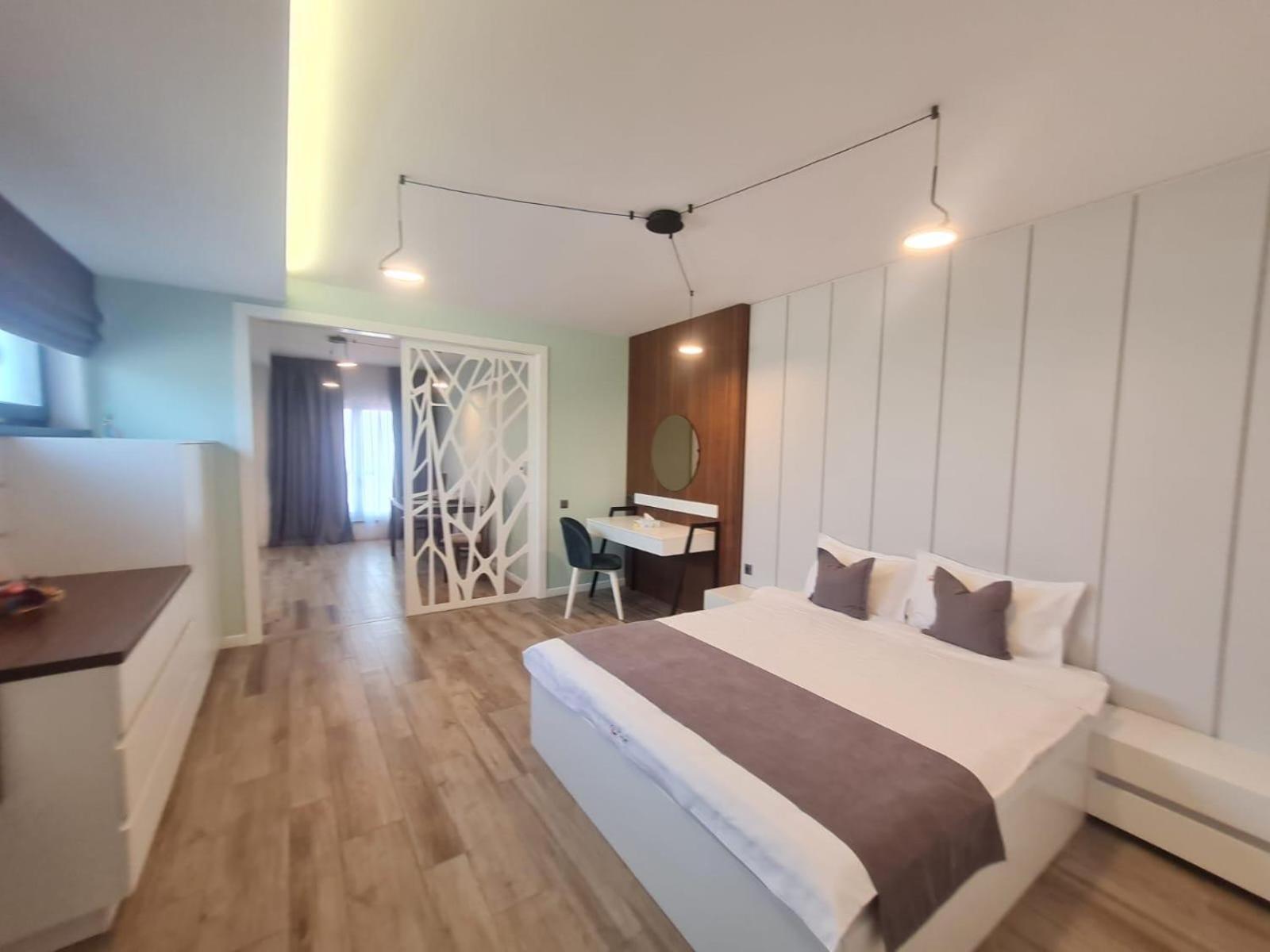 Reshome Focsani Luaran gambar